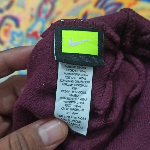 Nike - Picture 2 of 2